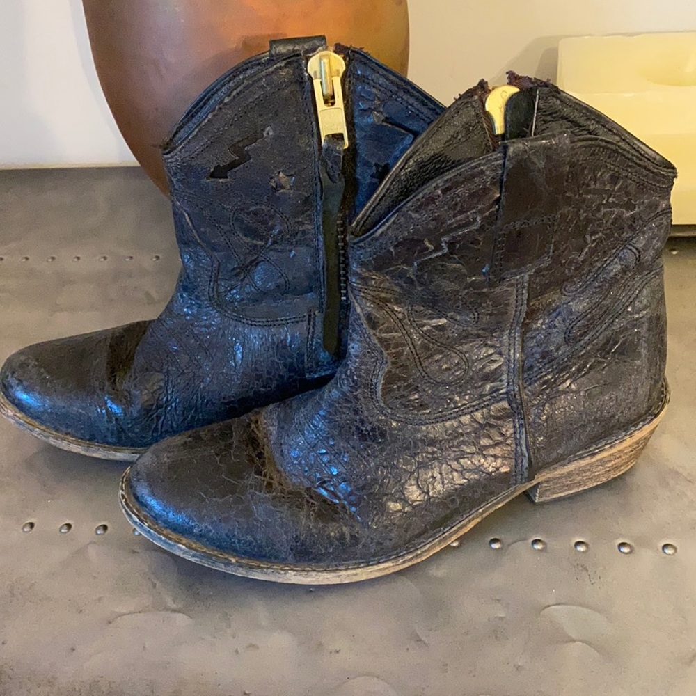 Steven Sz 7.5 Vested Western Ankle Boots Black